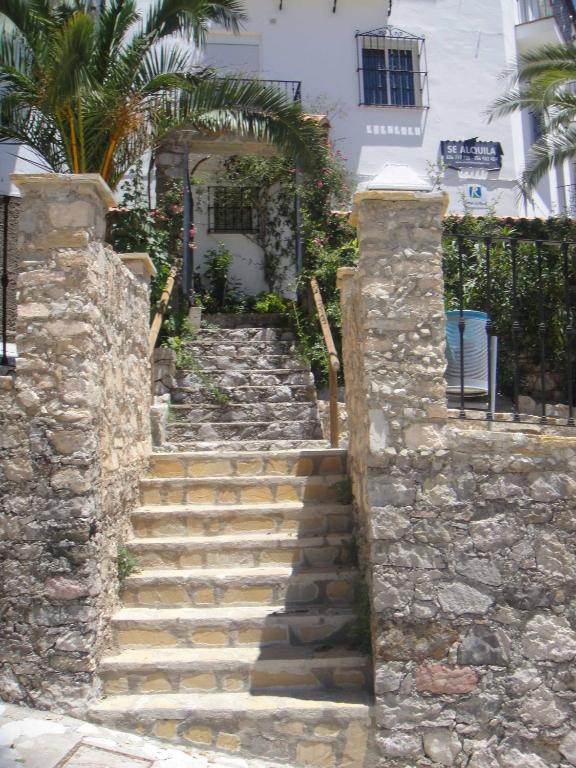 Apartamentos Buganvilla Villaluenga Del Rosario Pokoj fotografie