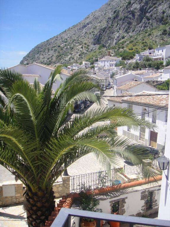 Apartamentos Buganvilla Villaluenga Del Rosario Pokoj fotografie